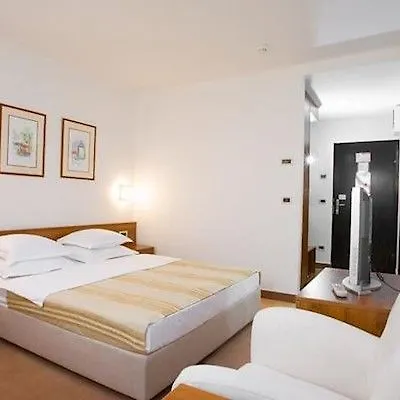 Laguna Hotel